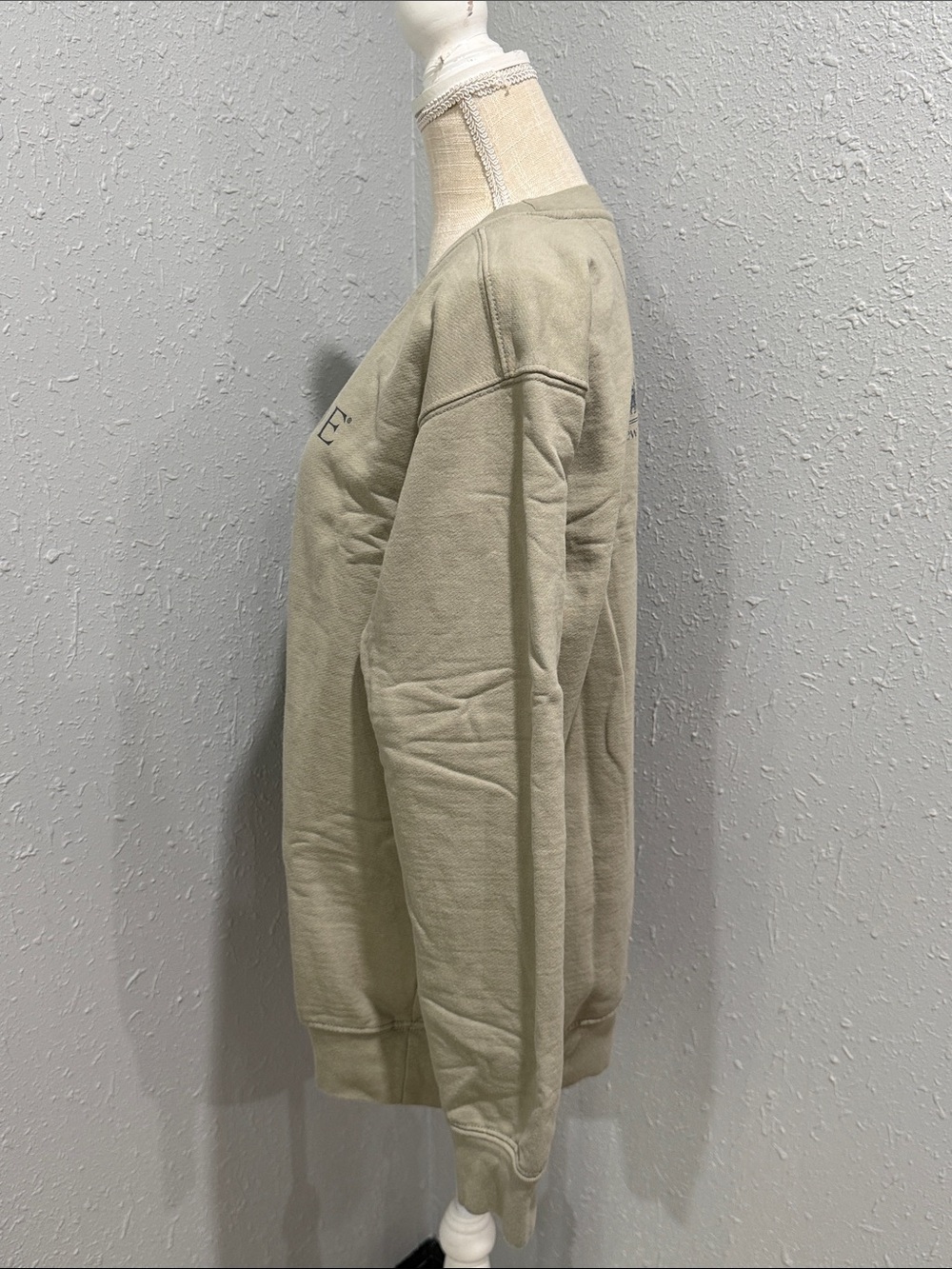 The Seaside Style Olive Green Crewneck Sweatshirt Size Medium - Picture 4 of 7